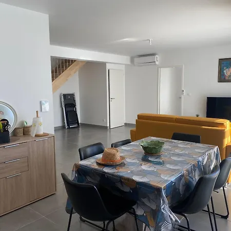 شقة Duplex T4 Climatise Avec Terrasse, Parking Et A Proximite - Port Leucate, 8 Pers. - Fr-1-798-1