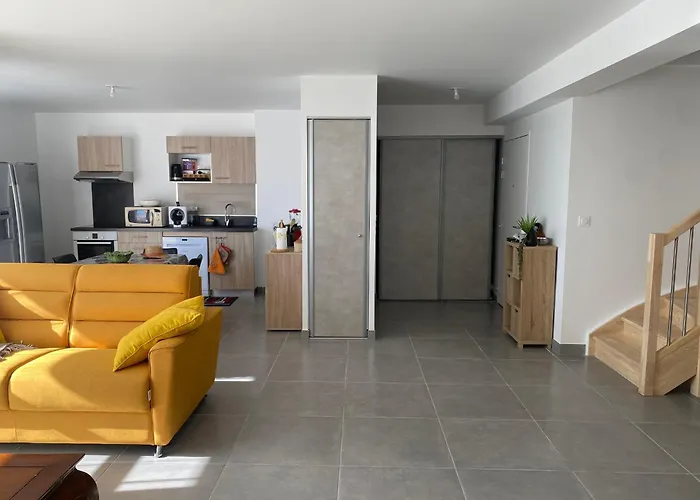 Duplex T4 Climatise Avec Terrasse, Parking Et A Proximite - Port Leucate, 8 Pers. - Fr-1-798-1 *
